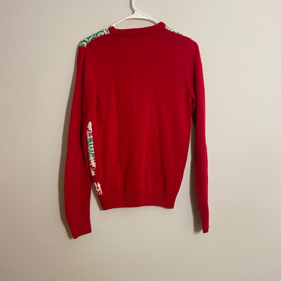 Red and Green Holiday crewneck sweater Deer and tree print Size Small - Picture 4 of 4